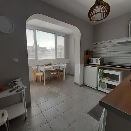 Apartment Lefterov's Guests *