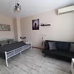 Lefterov's Guests Apartment *